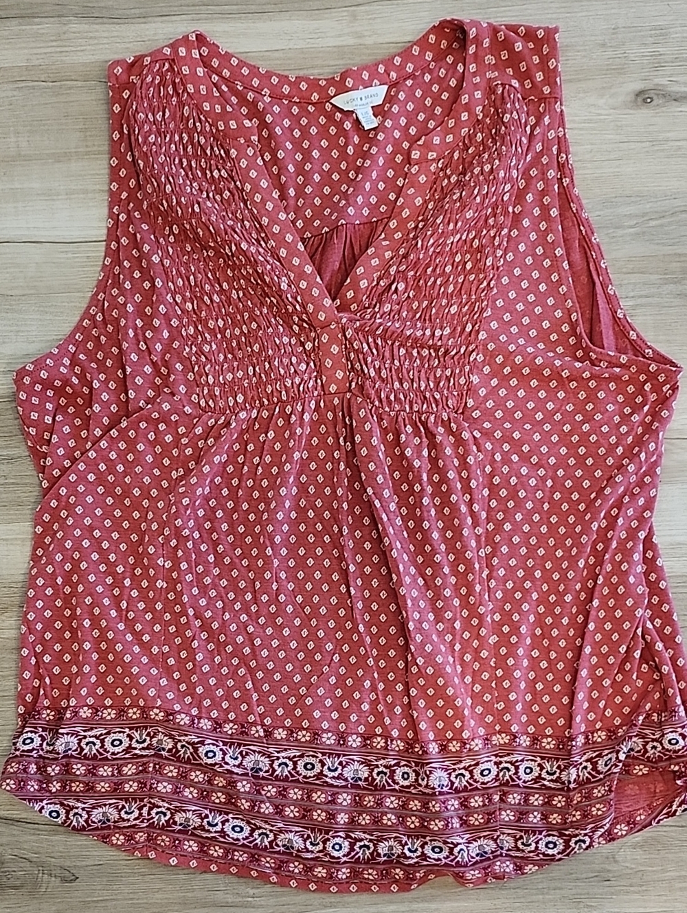 Lucky Brand Coral Red Printed Smocked V-Neck Sleeveless Top Large